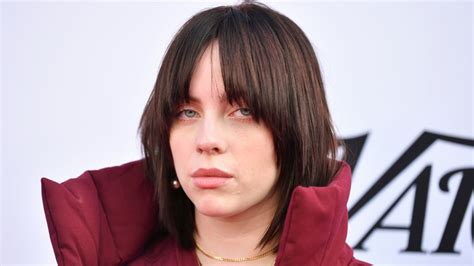 billie eilish toples|Billie Eilish nearly bares all in glistening photograph。